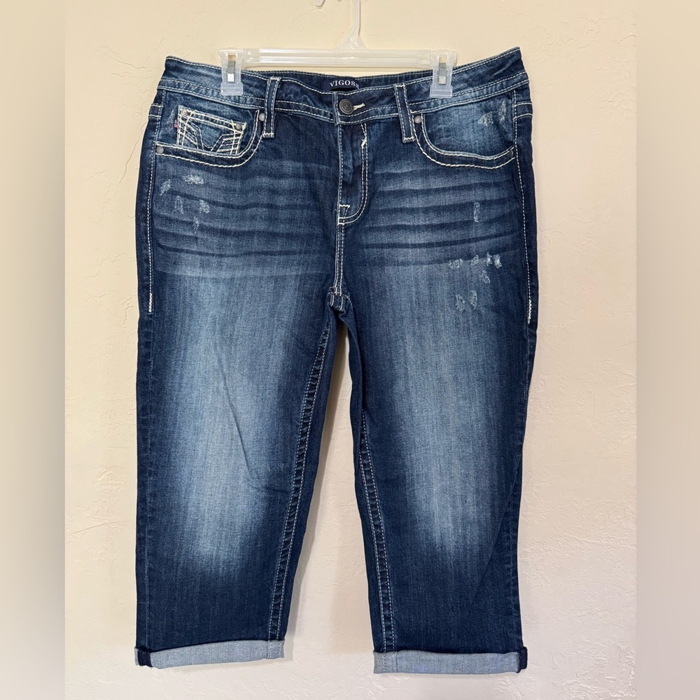 Vigoss Blue Straight Leg Jean Capris with Vintage Wash NWOT